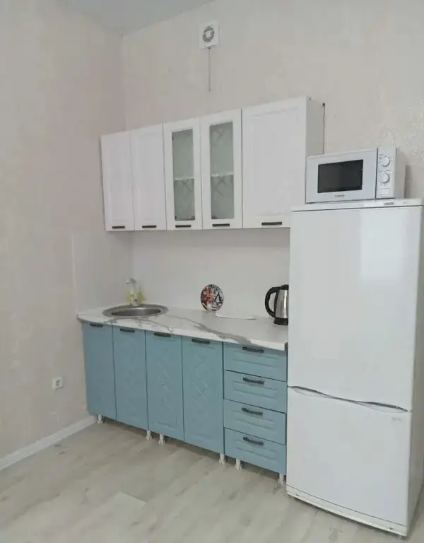 Курск: Квартира студия на Хуторской 2