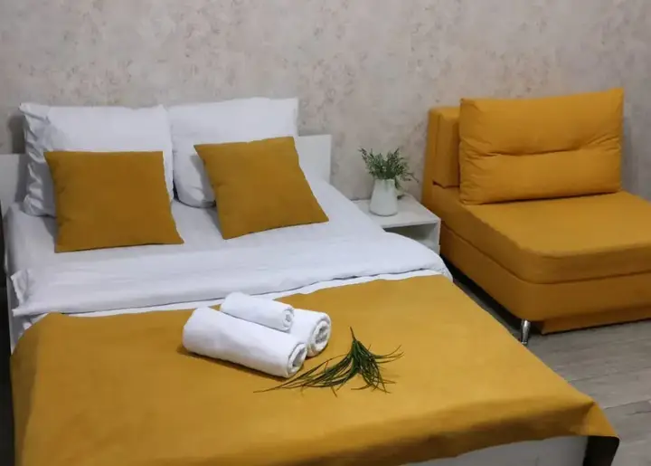 Курск: Апартаменты студия на Хуторской 2