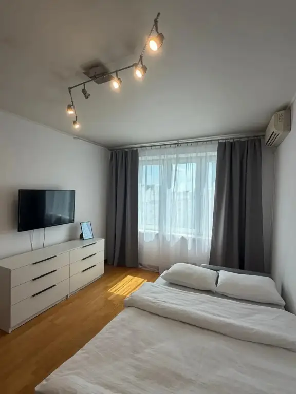 Квартира Inndays Apartments в Ясенево — фото 1