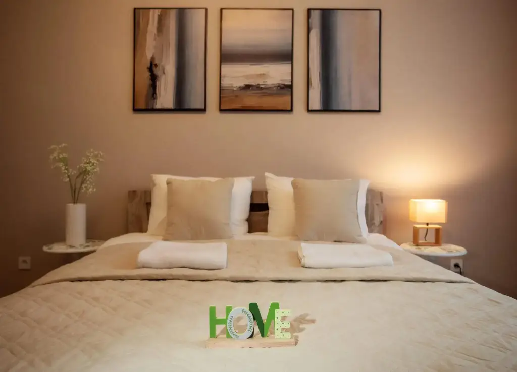 Booking Smart на улице Куйбышева 84 — фото 1