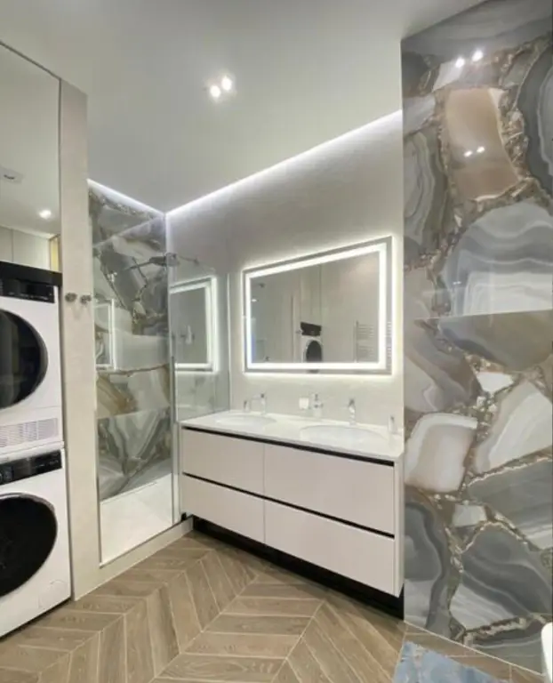Калининград: НаМоре, Октябрьская д.12