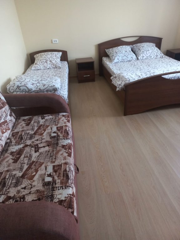 Каменск-Шахтинский: Гостевой дом Юг