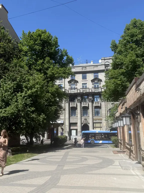 Санкт-Петербург: Меблированные комнаты на Загородном проспекте 40
