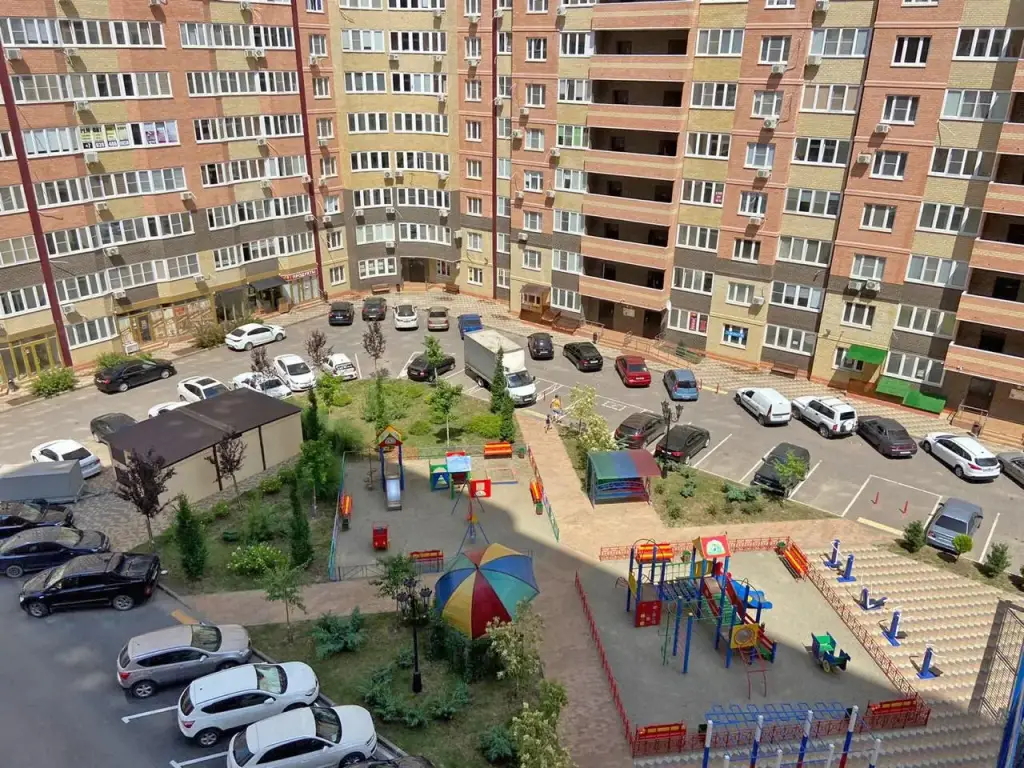 Погостити на улице Домбайская 59 — фото 1