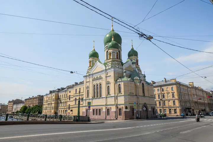 Санкт-Петербург: Квартира Просторная квартира Союз Печатников 14Б