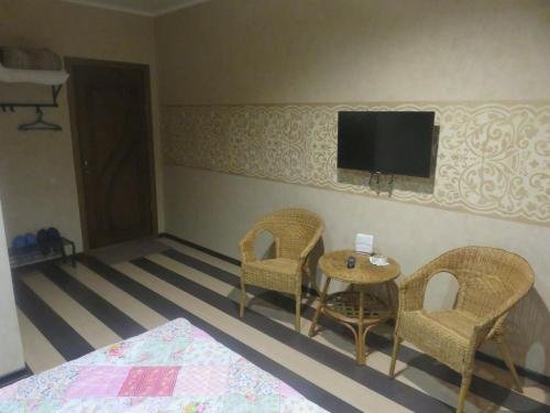 Барнаул: Guest House Okolitsa