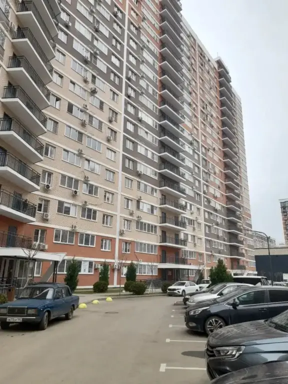 Апартаменты в ЖК Грани на улице Западный Обход 45к6 — фото 1