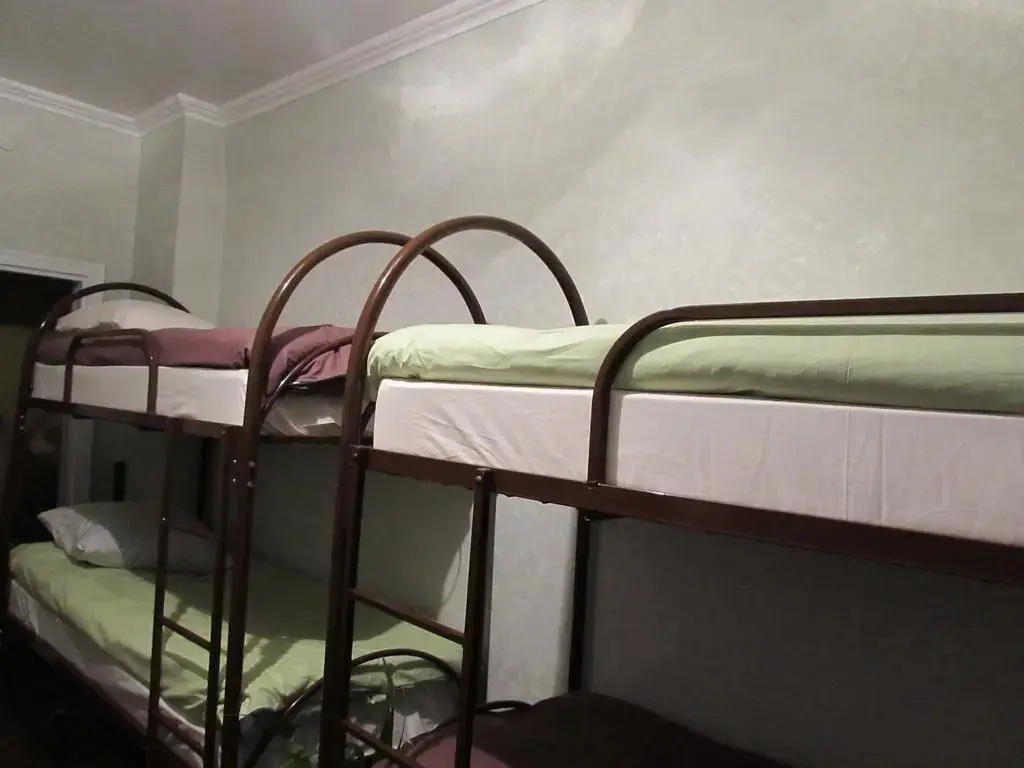 Барнаул: Hostel Izumrudnyy