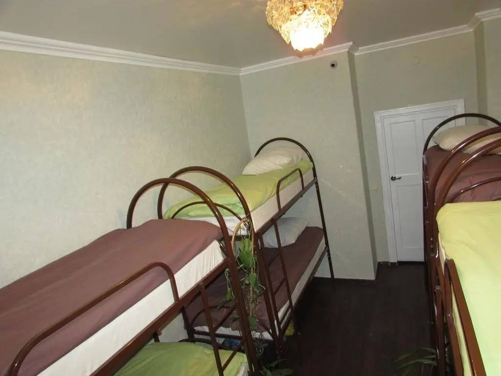 Барнаул: Hostel Izumrudnyy