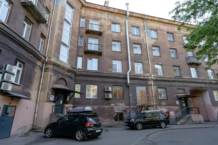 Петрозаводск: 9 Ночей на проспекте Ленина 38