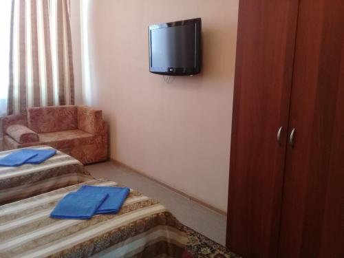 Саратов: Yunas Hotel