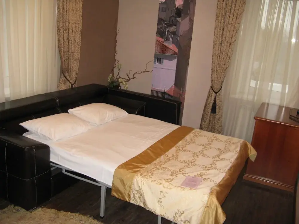 Саратов: Pioneer Luxe Bohemia