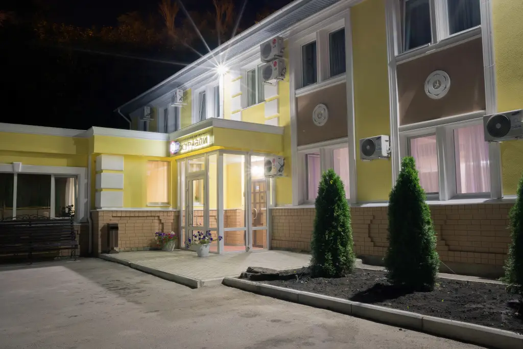 Саратов: Гостевой Дом Журавли