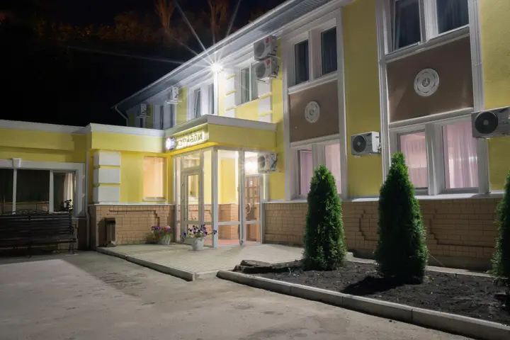 Саратов: Гостевой Дом Журавли