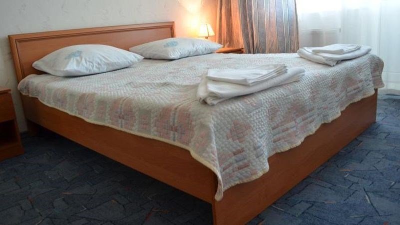 Элиста: Otel' Gorod Shahmat (b. Siti Chess)