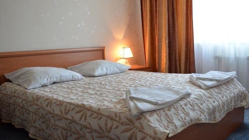 Элиста: Otel' Gorod Shahmat (b. Siti Chess)