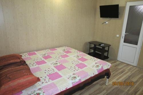 Ейск: Guest house 100%