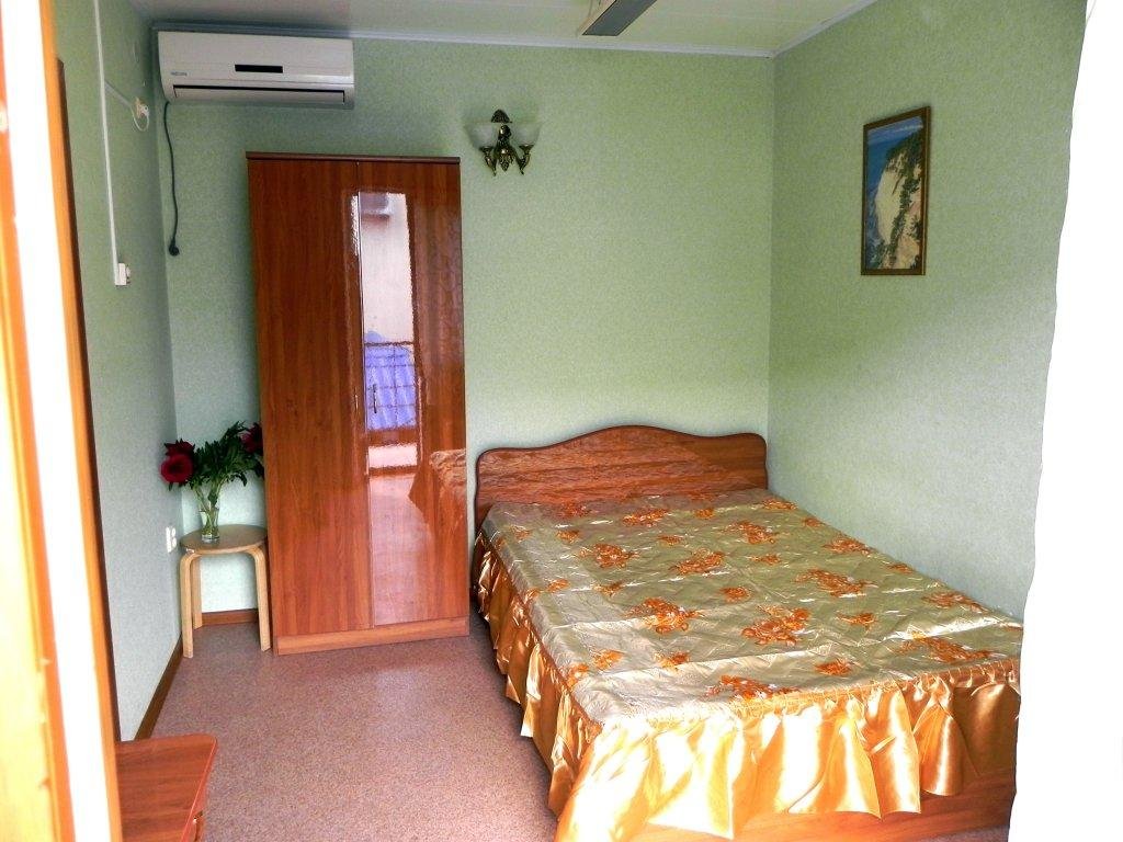 Геленджик: 4 Sezona
