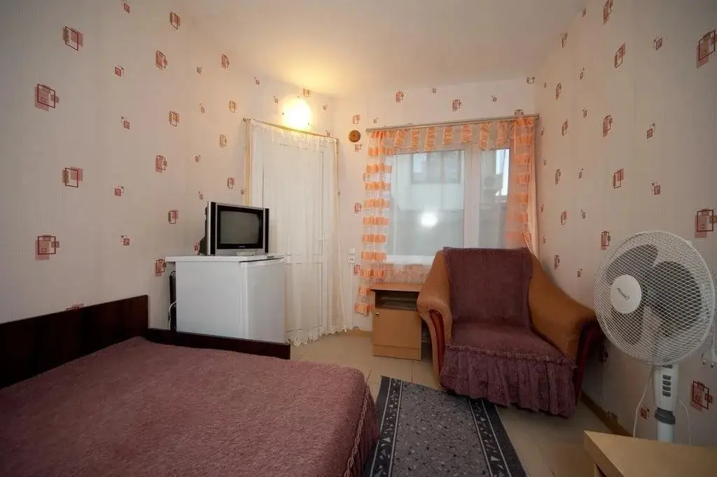 Анапа: Guest House 888