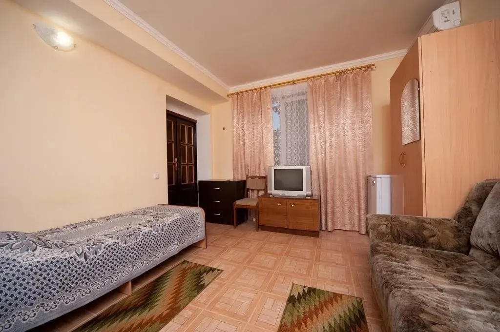 Анапа: Guest House 888