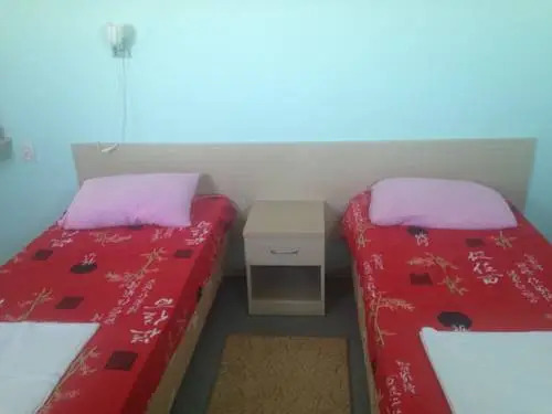 Кучугуры: Pirs-Azov Inn