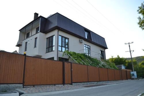 Геленджик: Country House Albatros