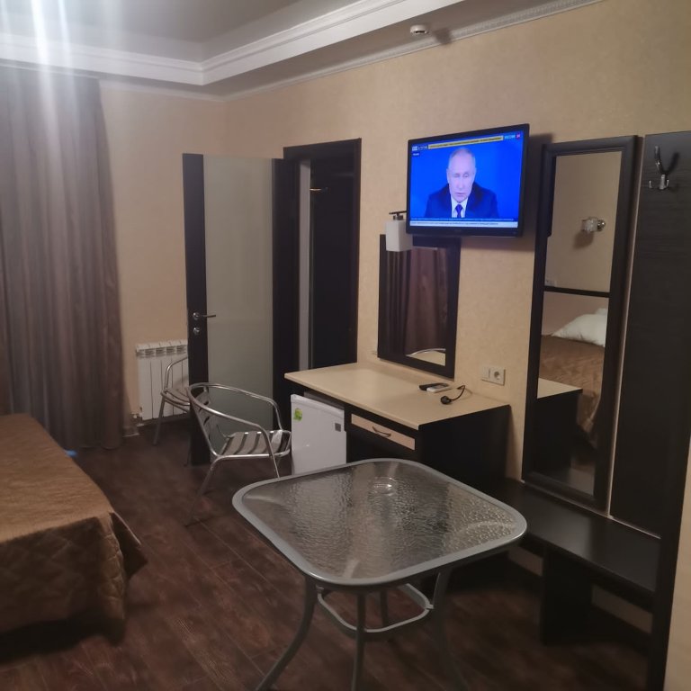 Анапа: Hotel Lazurny