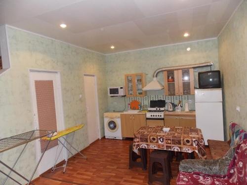 Ейск: Apartment on Kommunisticheskaya 57