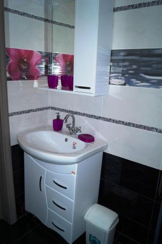 Анапа: Apartment with kitchen on Kirova 1