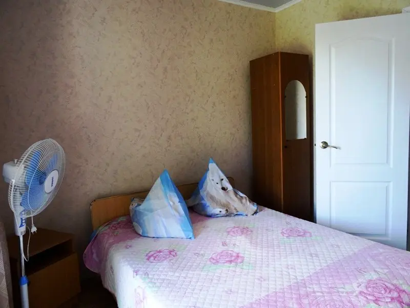 Витязево: Guest House Ariel