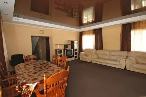 Анапа: "Avantazh" Guest House