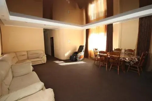 Анапа: "Avantazh" Guest House