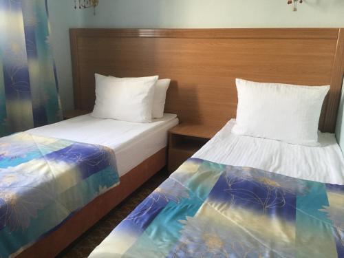 Кучугуры: Azovskaya Riv'Era Guest House