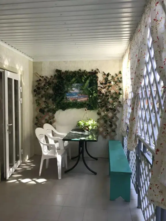 Голубицкая: Bavariya Guest House
