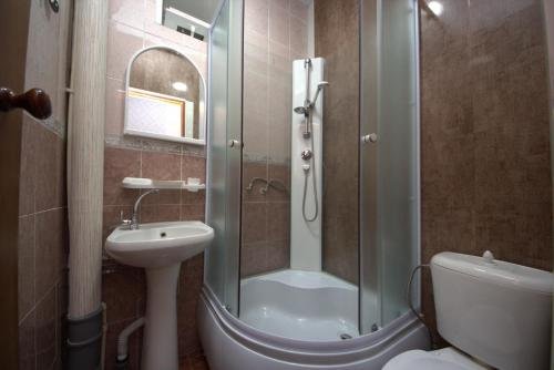 Анапа: Cottage Turgeneva 98 B