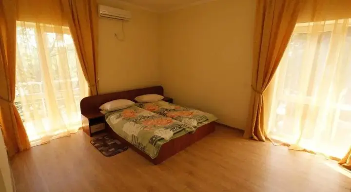 Геленджик: Divnyy Guest House