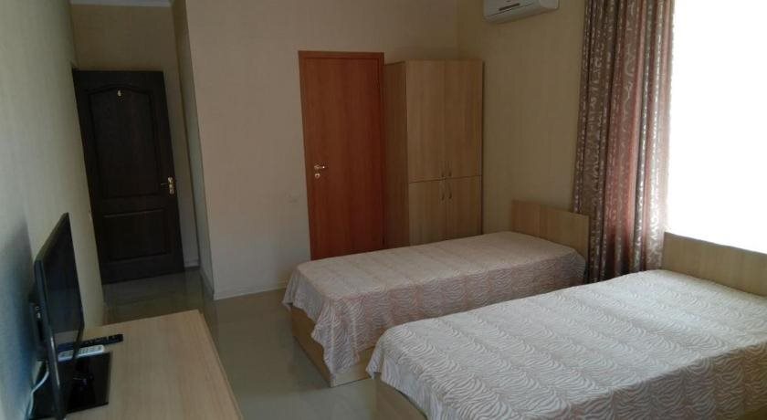 Витязево: Radonezh Guest House