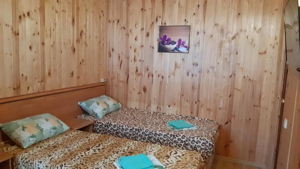 Витязево: Guest House Vodoley