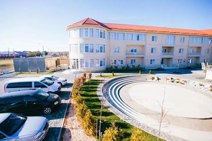 Голубицкая: Гостиничный Комплекс FamilySpaResort