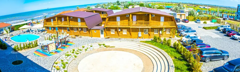 Голубицкая: Гостиничный Комплекс FamilySpaResort