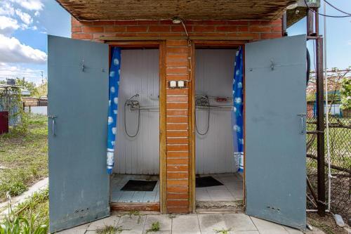 Кучугуры: Grechka Palace