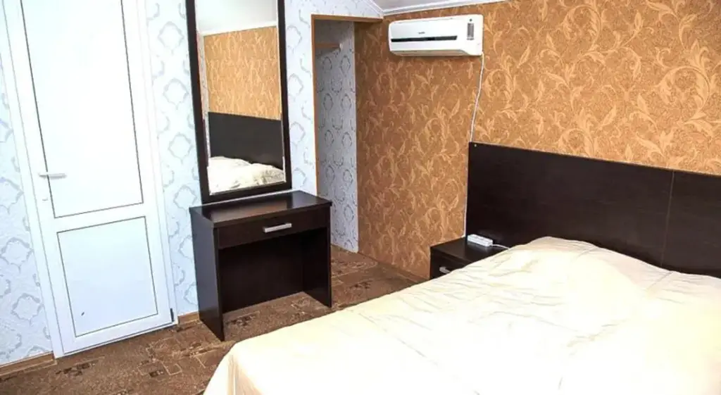 Анапа: Guest house Alexandr