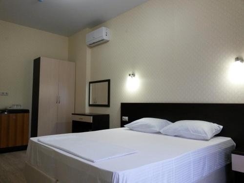 Кабардинка: Guest House Dinastiia