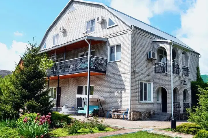 Архипо-Осиповка: Guest House Dolphin