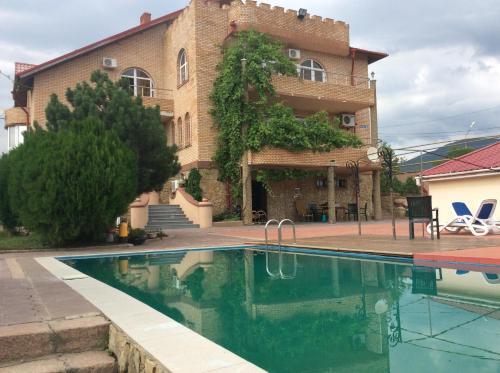 Южная Озереевка: Guest House Domik U Morya