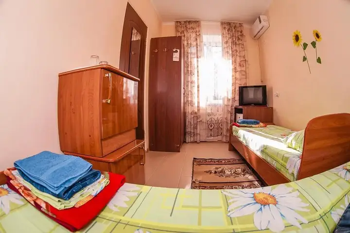 Анапа: Guest house on Krymskaya