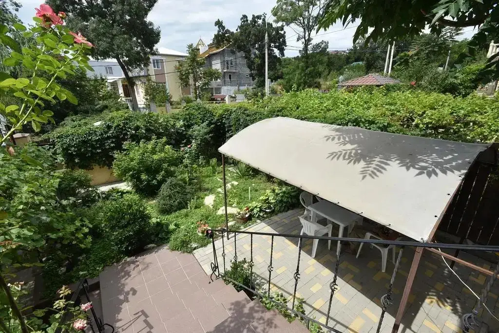 Геленджик: Guest House Golubaya Laguna