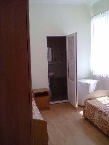 Витязево: Guest House Beliy Dom