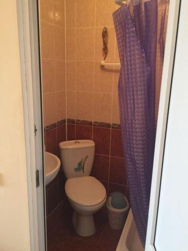 Витязево: Guest House Beliy Dom