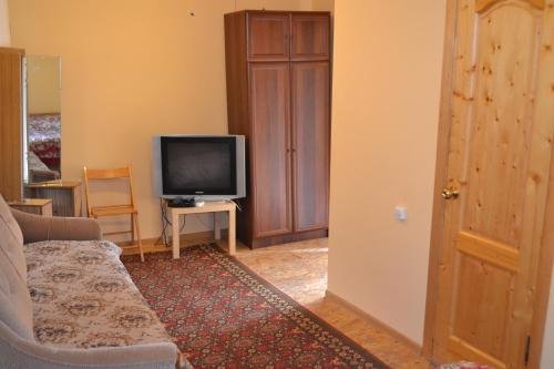 Голубицкая: Guest House Karavella